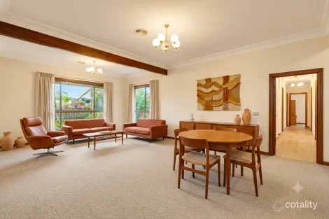 Property photo of 11 Bennett Close Hoppers Crossing VIC 3029