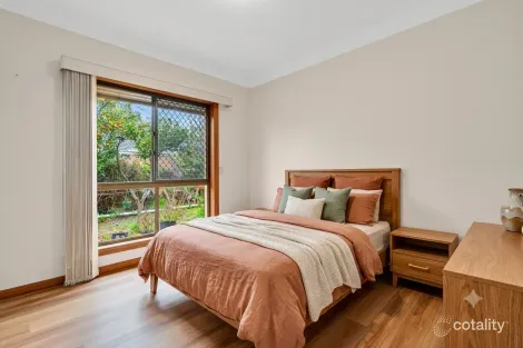 Property photo of 11 Bennett Close Hoppers Crossing VIC 3029