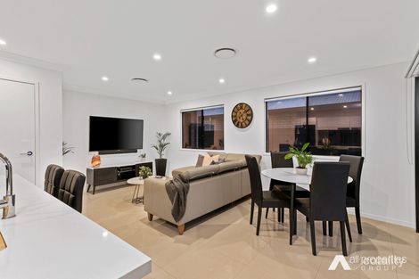 Property photo of 25 Mount Huntley Street Park Ridge QLD 4125