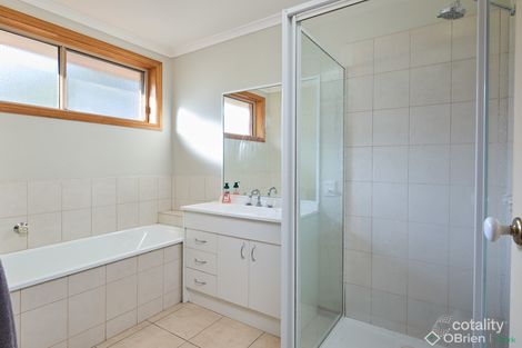 Property photo of 6/3 Gumleaf Place Drouin VIC 3818