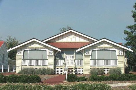 34 Burnett St, Sadliers Crossing, QLD 4305