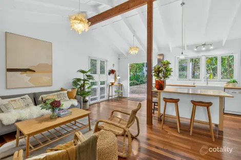 Property photo of 5 Warrambool Road Ocean Shores NSW 2483