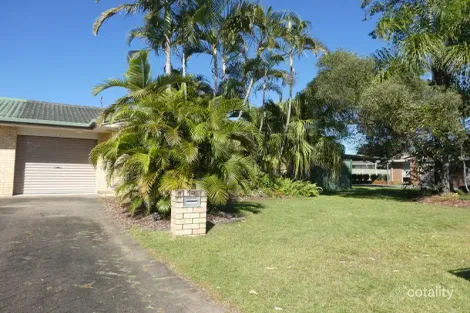 2/2 Harvey Ct, Labrador, QLD 4215