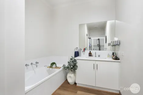 Property photo of 3/1826 Geelong Road Mount Helen VIC 3350