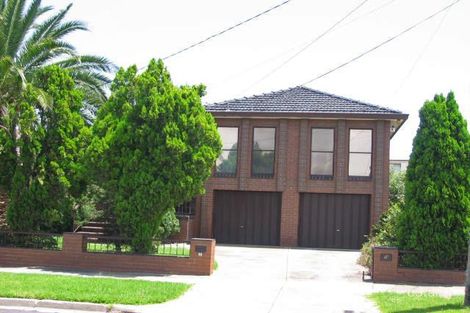 11 Churchill St, Glenroy, VIC 3046