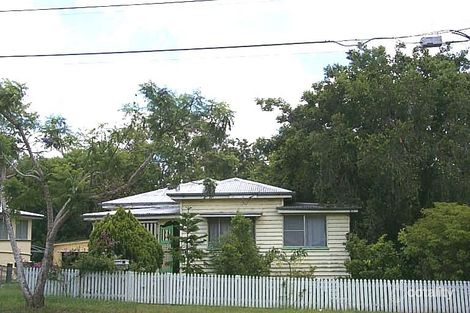 28 Mary St, Blackstone, QLD 4304