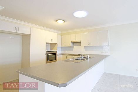 Property photo of 2/31 Broomfield Crescent Hunterview NSW 2330