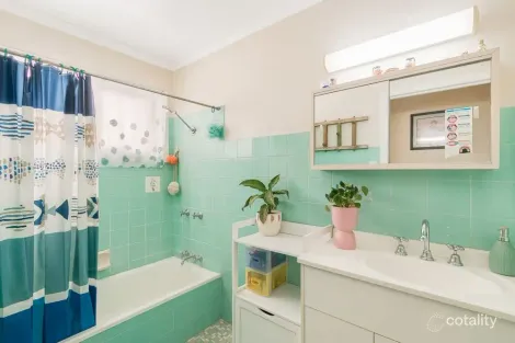 Property photo of 25 Rutledge Street Coolangatta QLD 4225