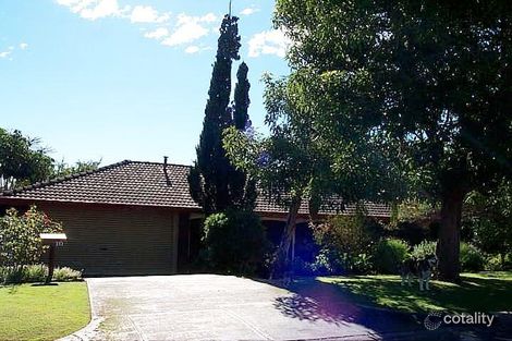 10 Monterey Ct, Kardinya, WA 6163