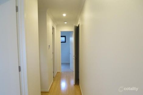 Property photo of 12 Aviary Grove Thornbury VIC 3071