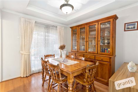 Property photo of 52 Tralee Circuit Narre Warren VIC 3805