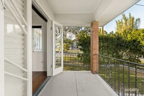 Property photo of 48 Frankit Street Wavell Heights QLD 4012