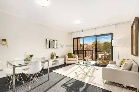 189/4 DOLPHIN CL, CHISWICK, NSW 2046