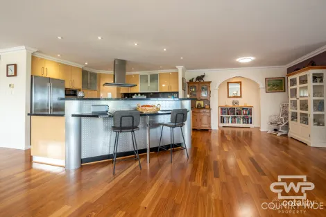Property photo of 16 Bates Avenue Glen Innes NSW 2370