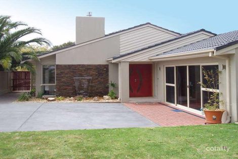 14 Meribah Cl, Mornington, VIC 3931
