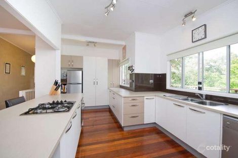 Property photo of 28 Fairholme Street Kenmore QLD 4069