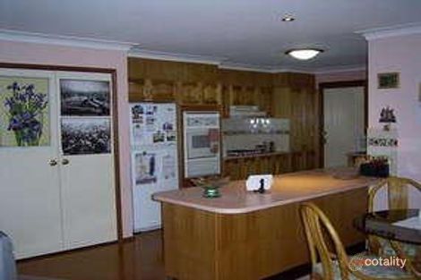 Property photo of 2 Willowin Close Green Point NSW 2251