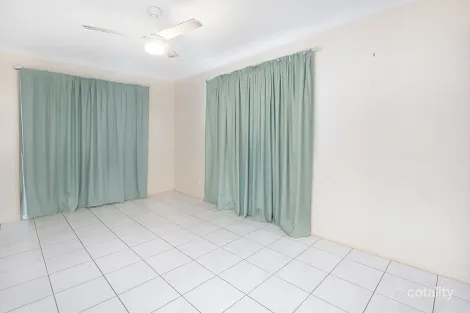 Property photo of 34 Mexicanus Drive Park Ridge QLD 4125