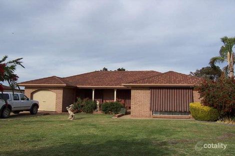 Property photo of 2 Toney Place Glenfield Park NSW 2650