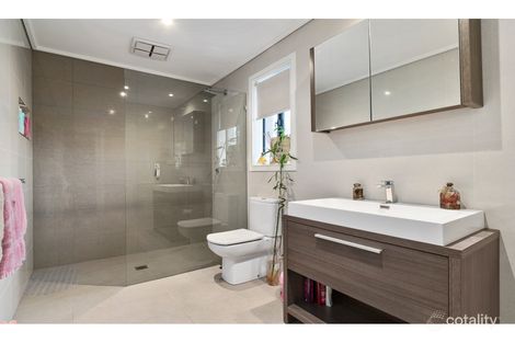 Property photo of 27 Downs Road Seaford VIC 3198