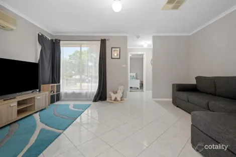 Property photo of 1/45 Smoult Drive Kurunjang VIC 3337