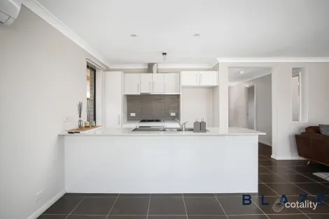 Property photo of 6 Dunell Street Middleton Grange NSW 2171