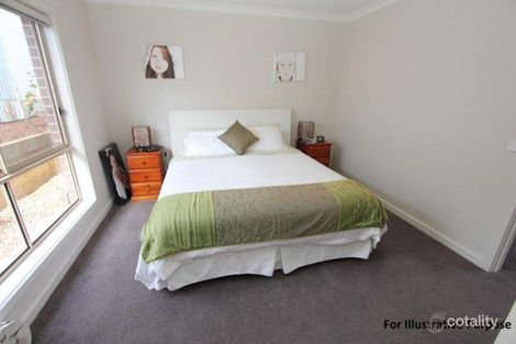 Property photo of 2/12 Reid Street Brown Hill VIC 3350