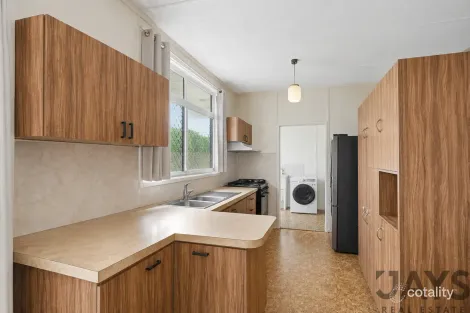 Property photo of 10 Opal Street Happy Valley QLD 4825
