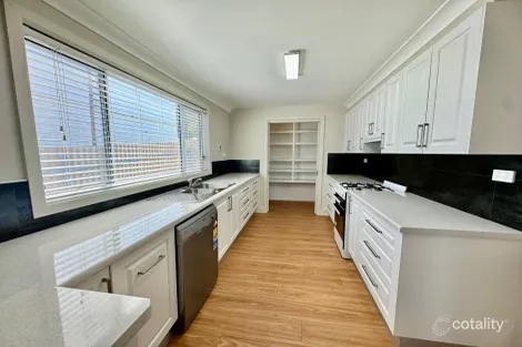 Property photo of 8 William Street Parkes NSW 2870