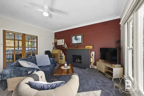 Property photo of 74 Derby Road Maryborough VIC 3465