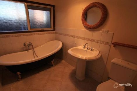 Property photo of 14 Montalbo Road Ringwood North VIC 3134