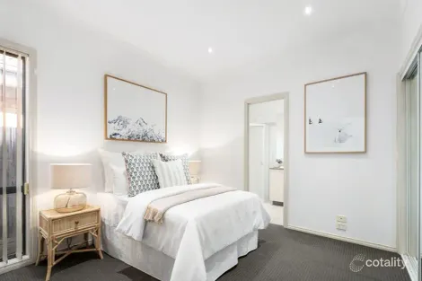 Property photo of 107 Jade Way Hillside VIC 3037