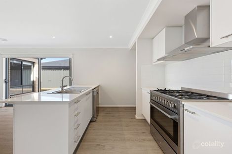 Property photo of 35 Wispering Circuit Kilmore VIC 3764