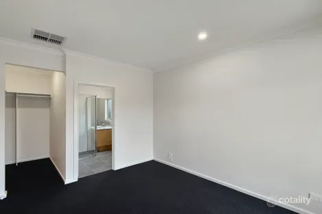 Property photo of 8 Rupanyup Drive Eynesbury VIC 3338