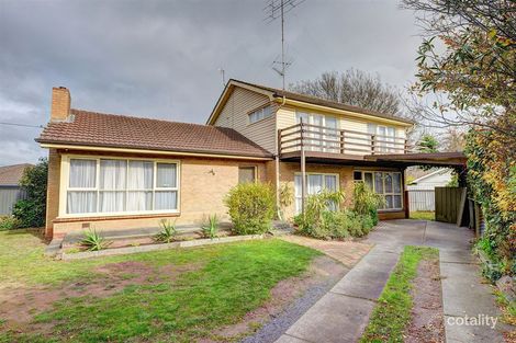 16 Towong St, Alfredton, VIC 3350