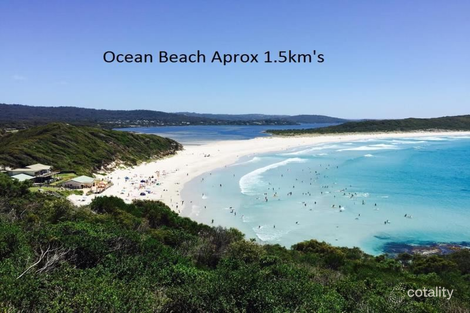 4 Hawes Rd, Ocean Beach, WA 6333