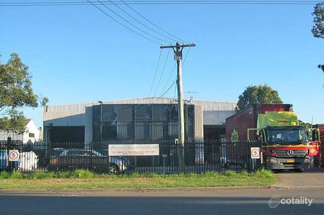 122 Lisbon St, Fairfield East, NSW 2165