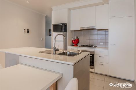 Property photo of 5/76 The Esplanade Caroline Springs VIC 3023