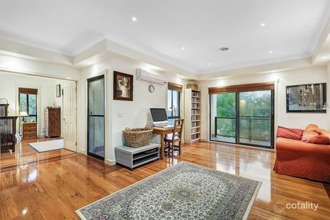 Property photo of 11 Koonalda Avenue Glen Waverley VIC 3150