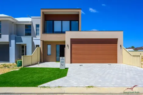 Property photo of 32 Quendamia Lane Mandurah WA 6210