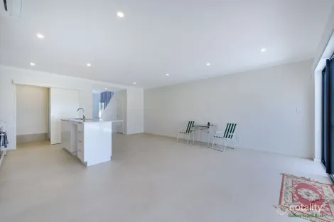 Property photo of 32 Quendamia Lane Mandurah WA 6210