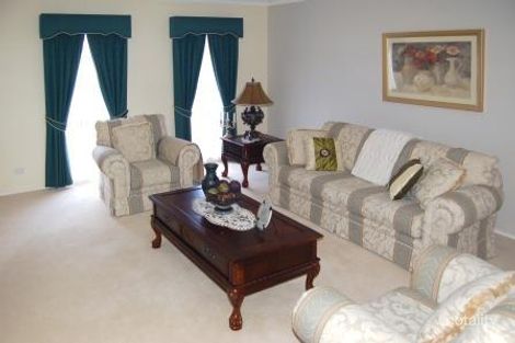 Property photo of 5 Eureka Crescent Narre Warren South VIC 3805