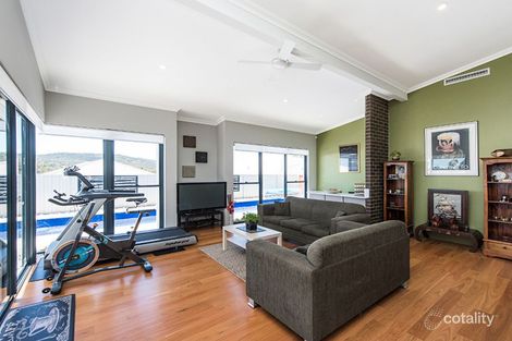 Property photo of 4 Kingia Place Helena Valley WA 6056