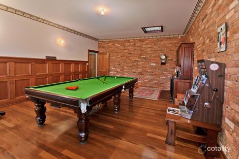 Property photo of 10 Dunbar Court Greenvale VIC 3059
