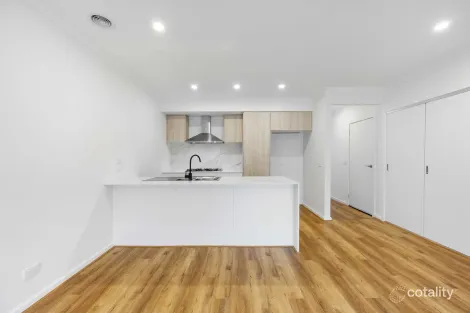 Property photo of 107 Modena Road Fraser Rise VIC 3336