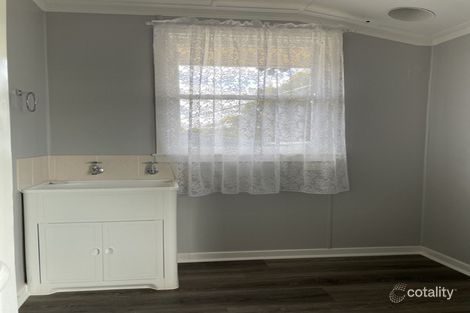 Property photo of 36 Kenna Avenue Hamilton VIC 3300