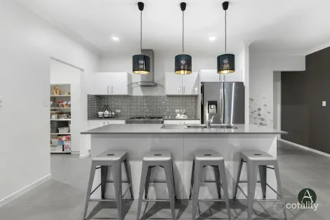 Property photo of 5 Whimbrel Avenue Upper Coomera QLD 4209