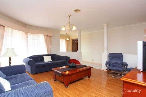 Property photo of 1 Oat Close Delahey VIC 3037