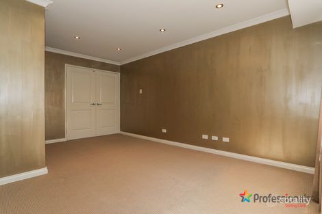 Property photo of 9 Belfry Way Wattle Grove WA 6107