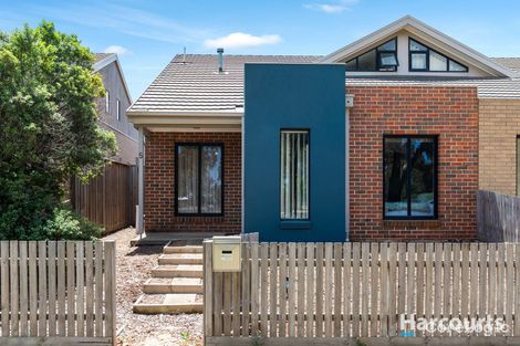 Property photo of 5 Burberry Lane Deer Park VIC 3023